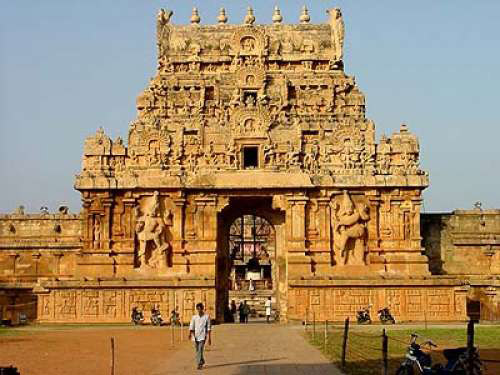 image of Brihadeshwar Temple